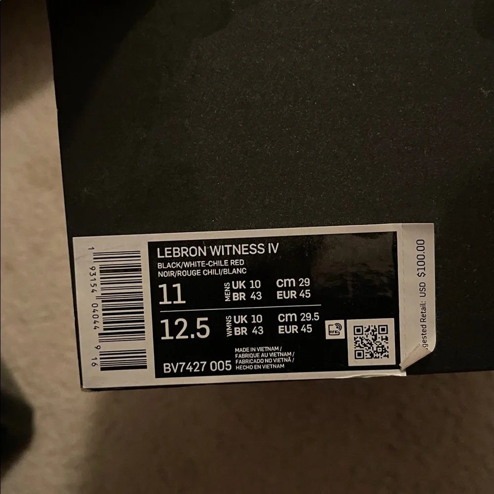 NEW Nike LeBron Witness IV basketball shoes SIZE 11